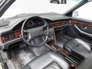 Audi V8 1990 года  (EU)